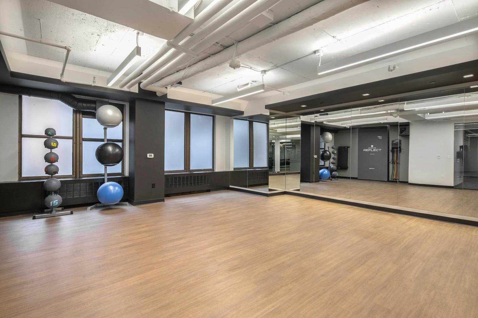 1211 Connecticut Avenue 7