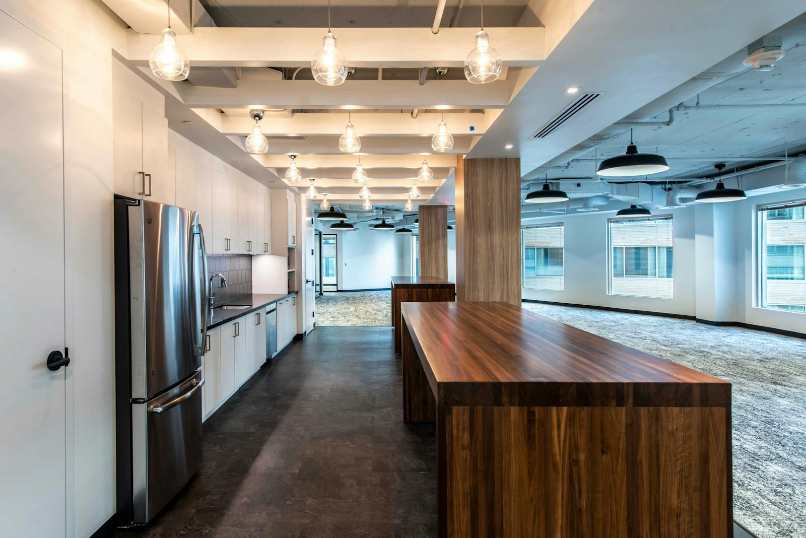 8th Floor Spec Suites: 750 7