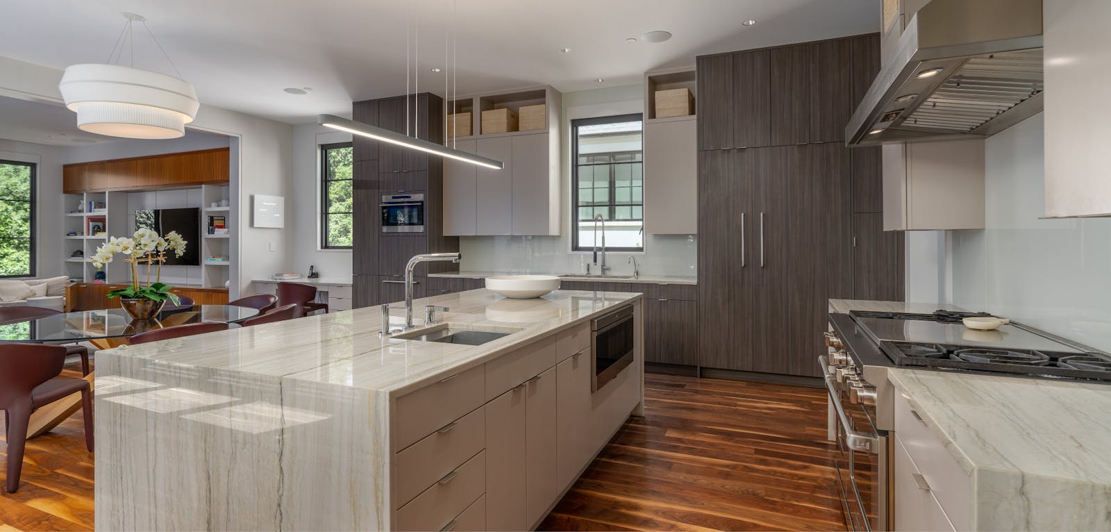 Contemporary Foxhall Residence 6