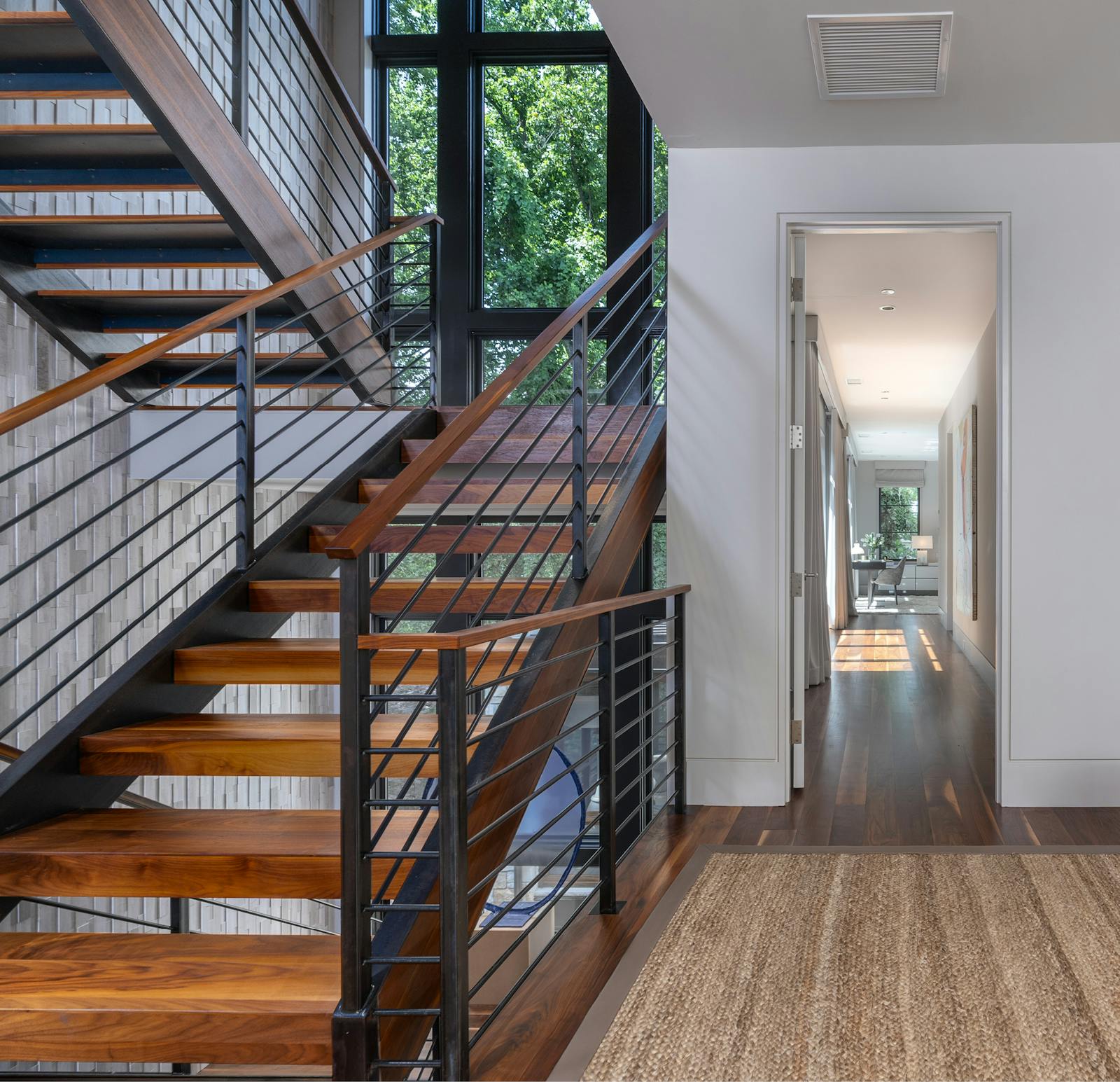 Contemporary Foxhall Residence 10