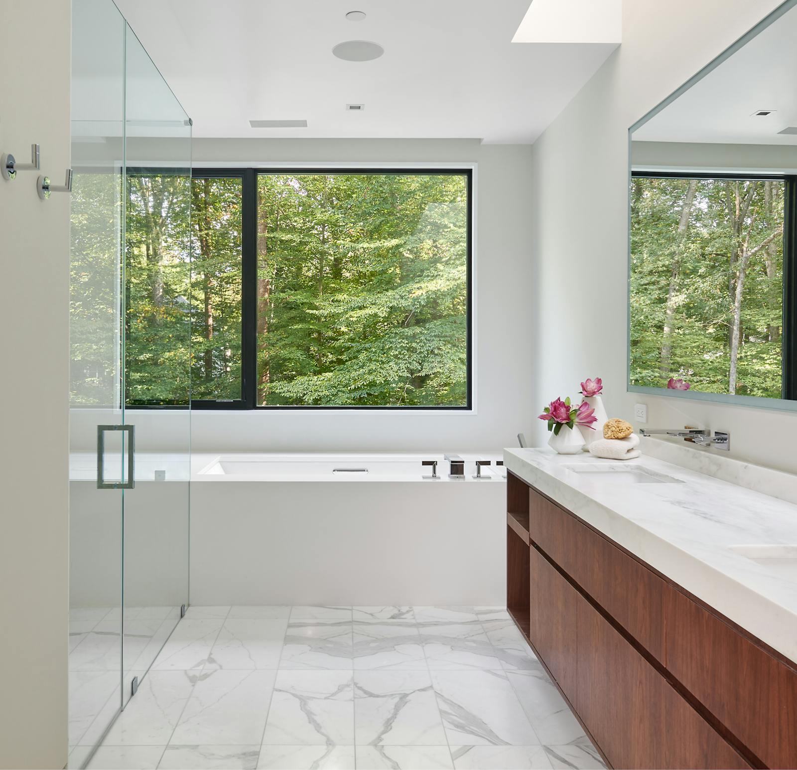 Warm Contemporary Interiors 10