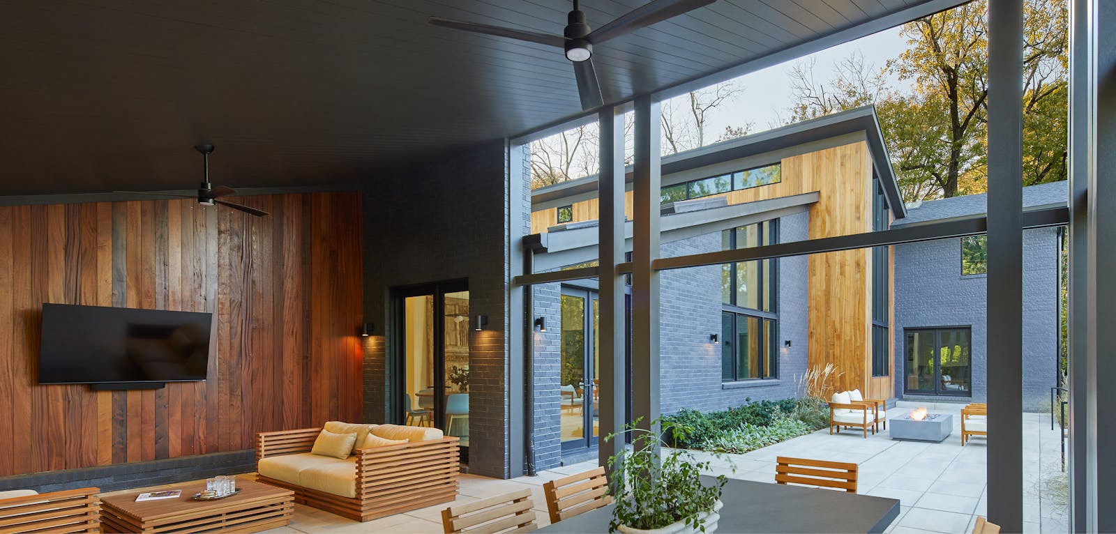 Transformed Mid-Century Modern Interiors 7