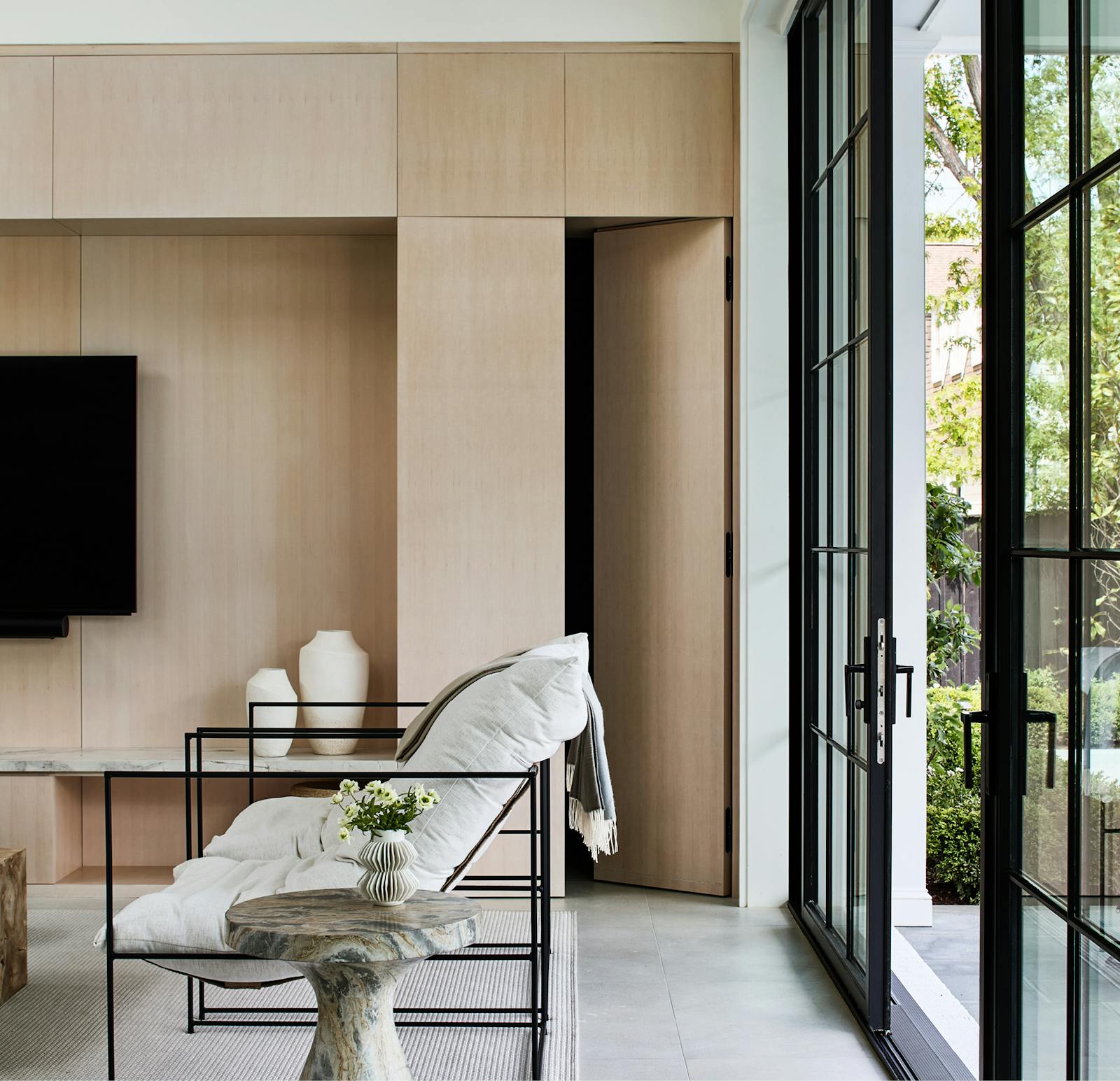 Sophisticated Brick Pool House Interiors 6