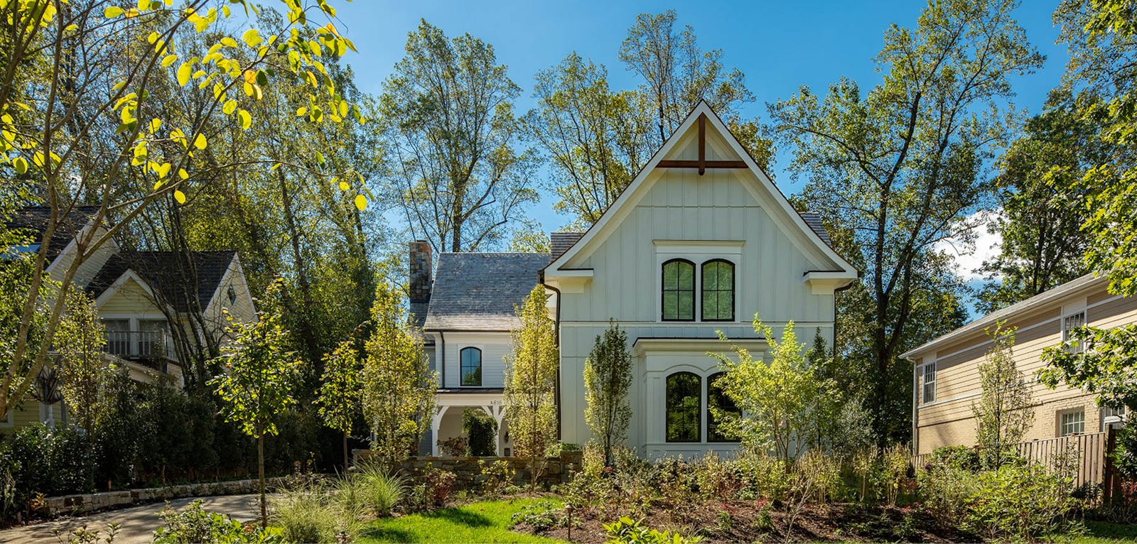 Modern-Day Victorian Farmhouse 10