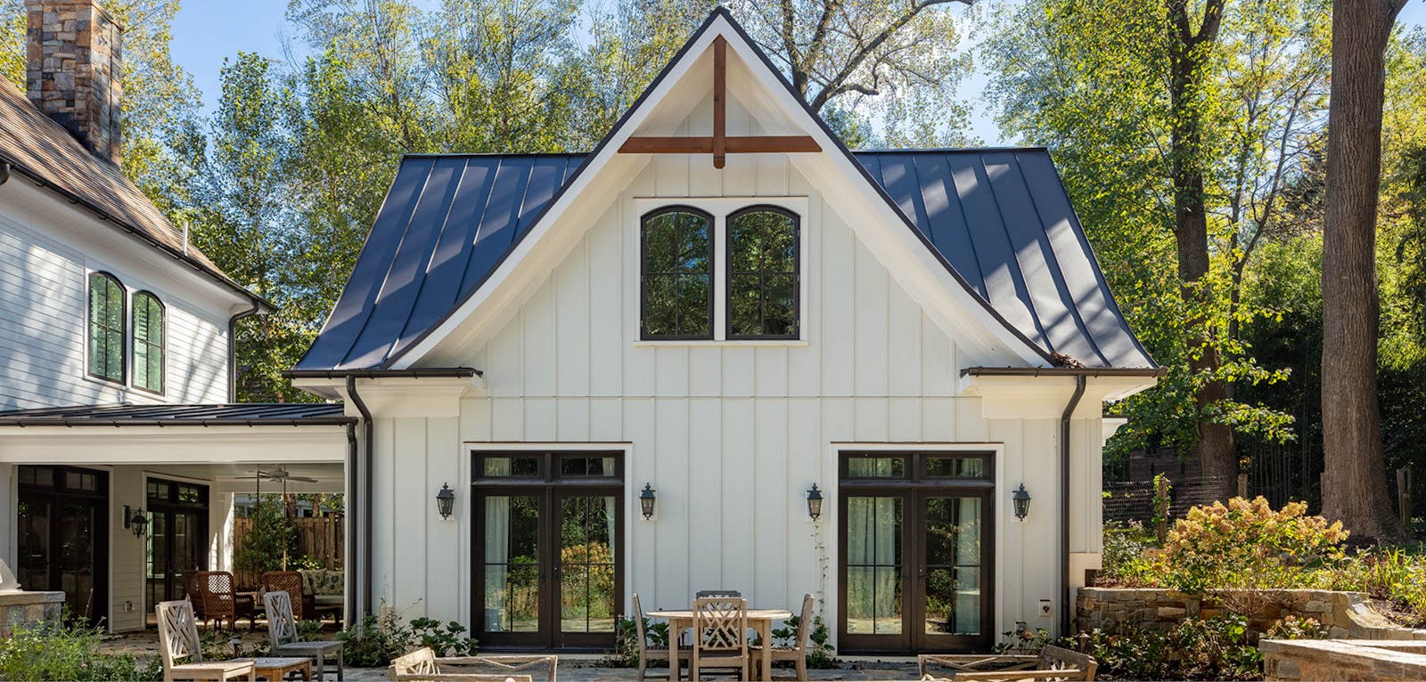 Modern-Day Victorian Farmhouse 4