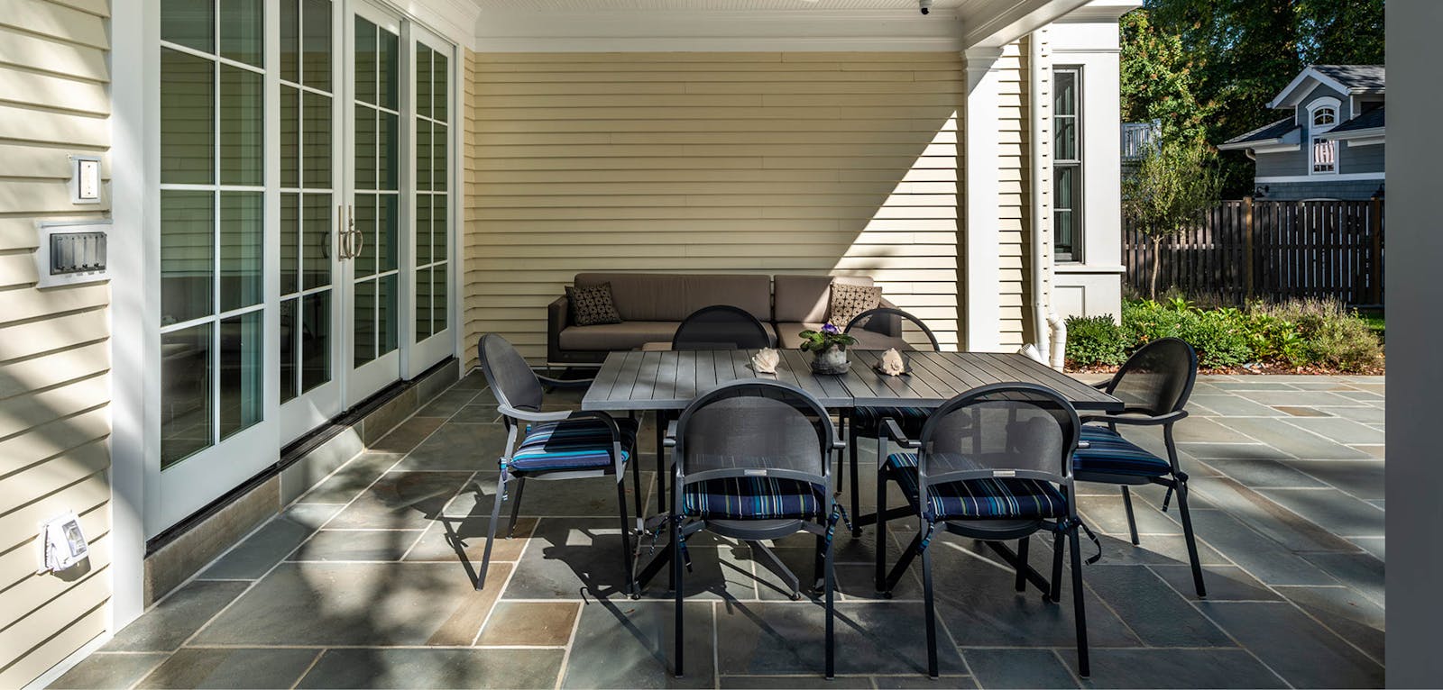 Traditional Style with Transitional Features 5