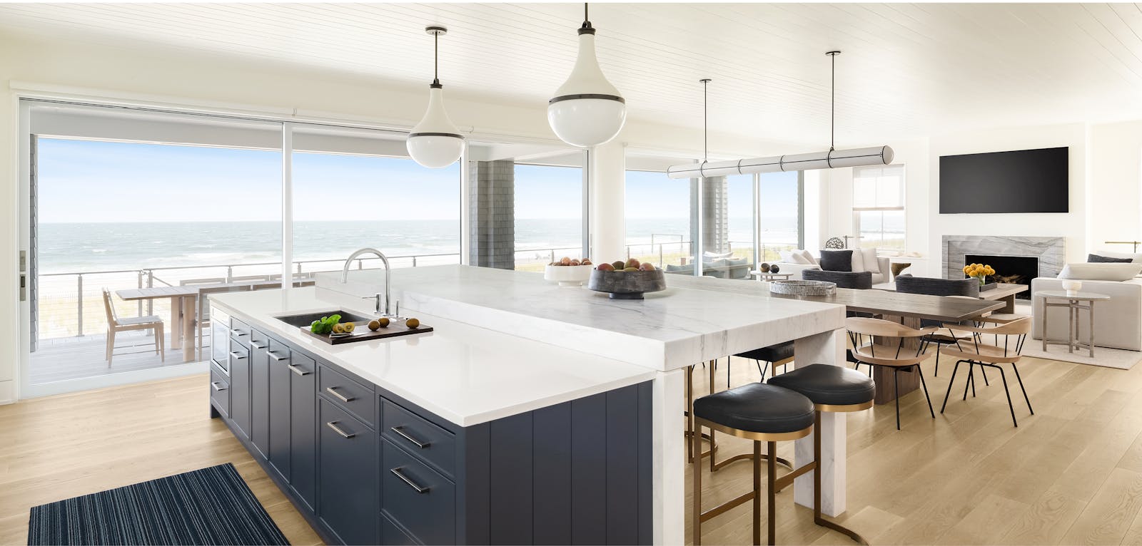 Shingle-Style Vacation Home 5