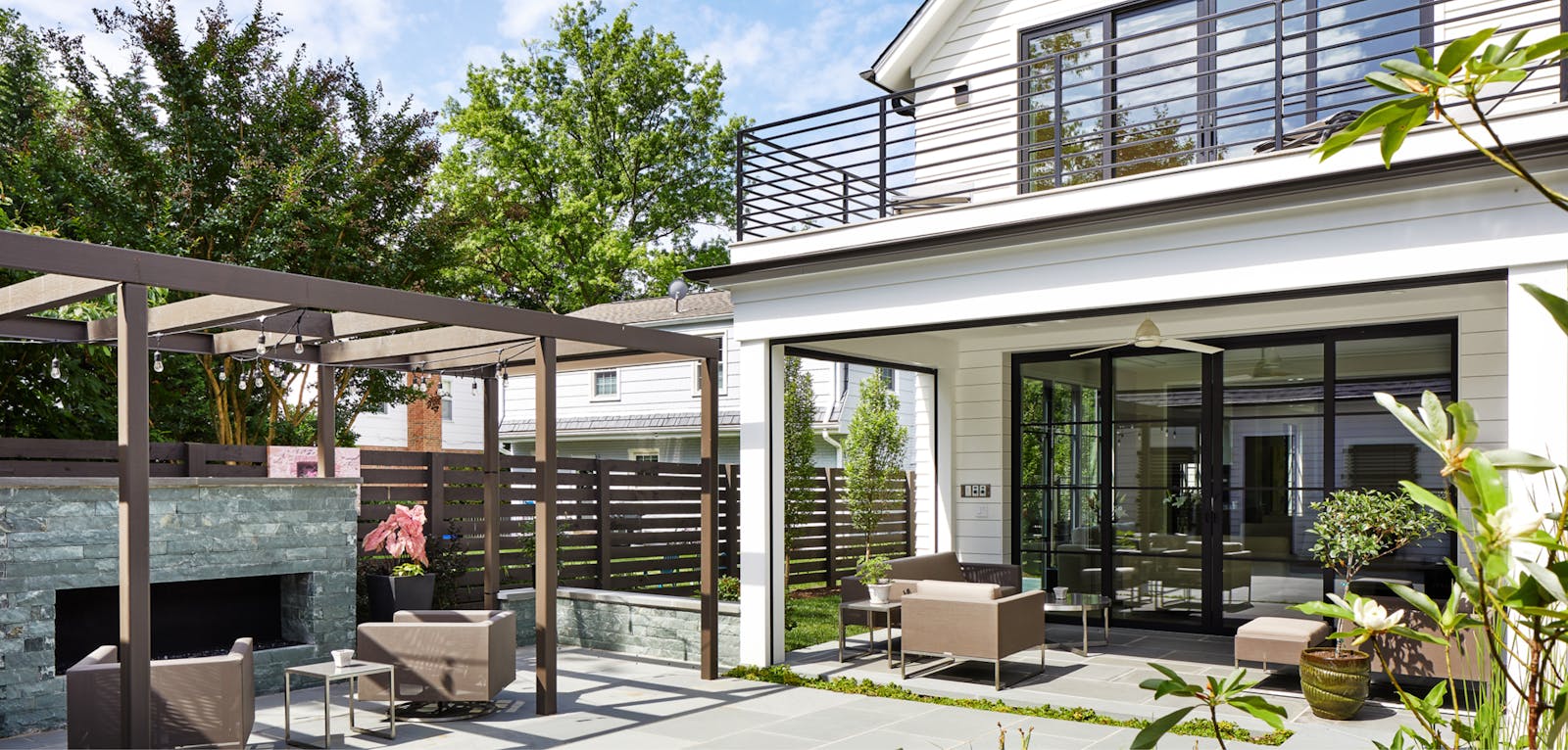 Modern Farmhouse Home 1