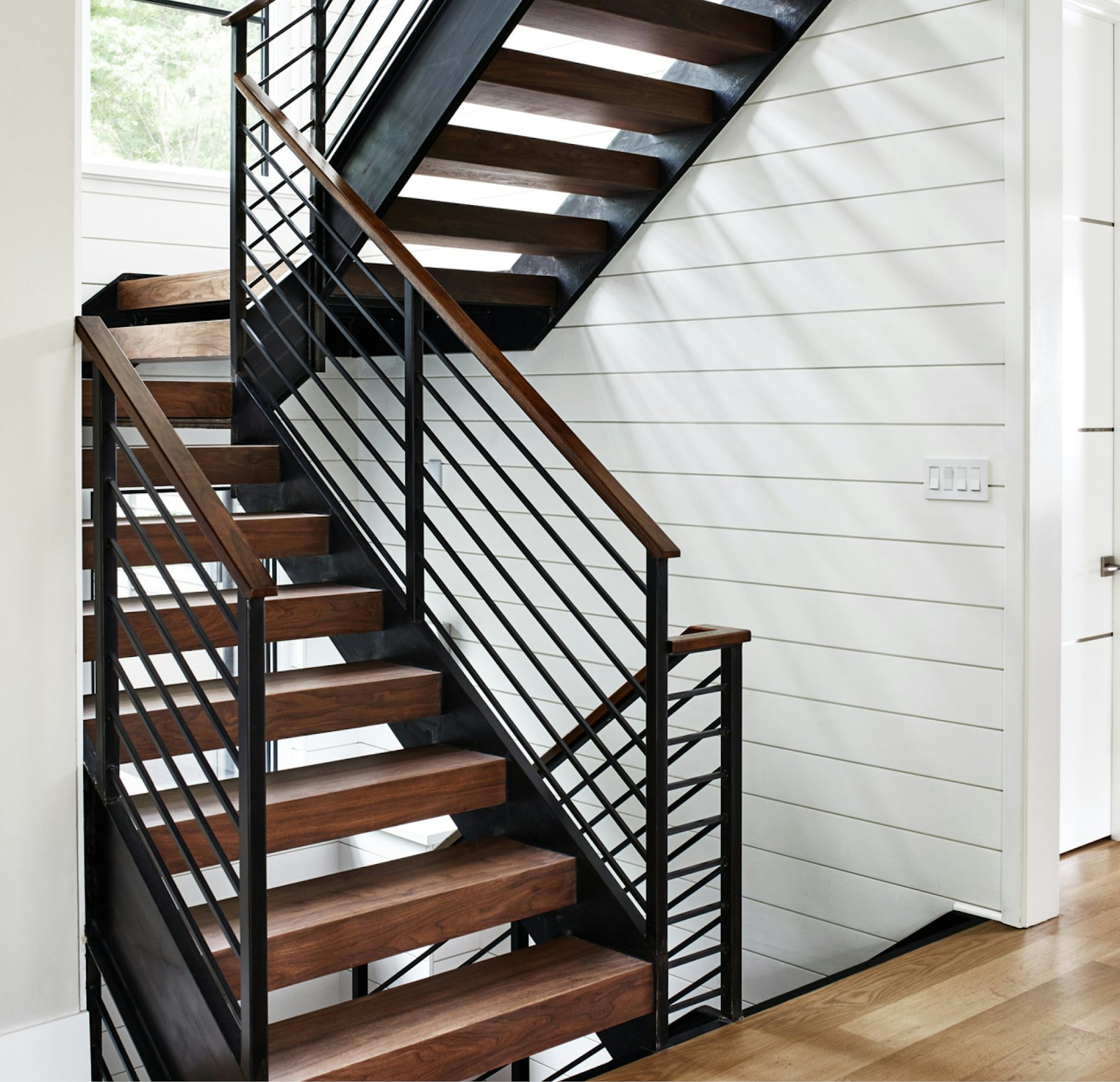 Modern Farmhouse Home 2