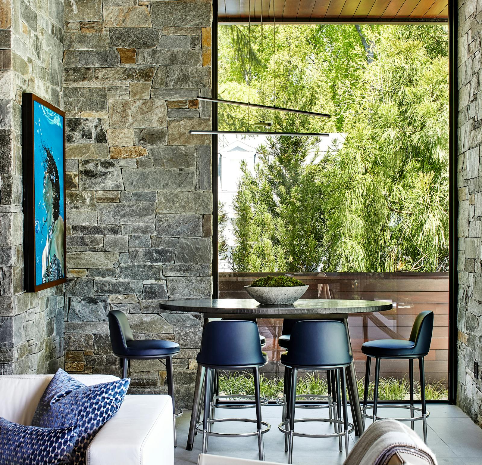 Luxurious Pool House 9