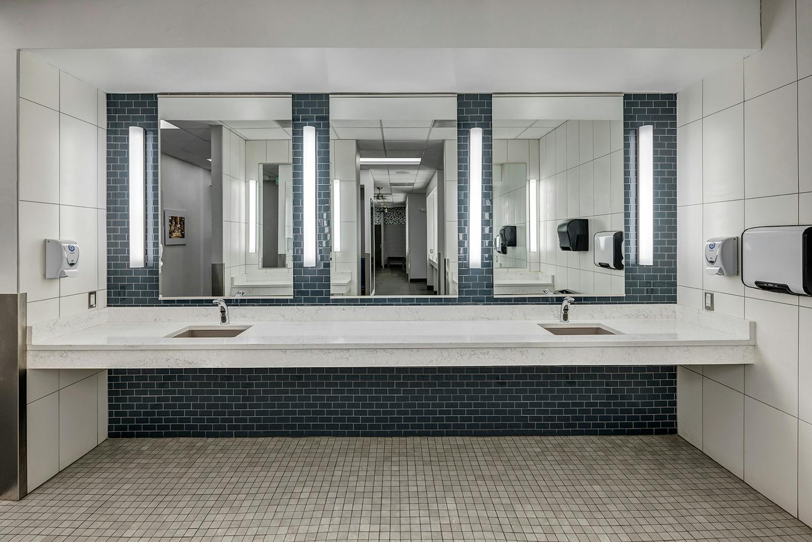 Supreme Sports Club 6